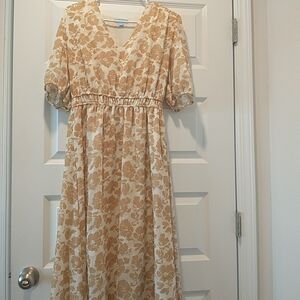Draper James Size M, Floral V-Neck Midi Dress